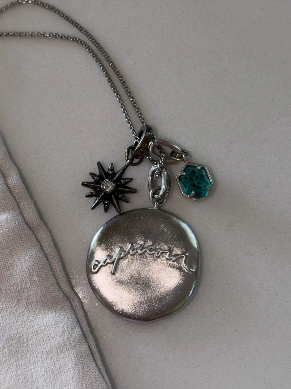 Kendra Scott Capricorn December charm Necklace pendant silver